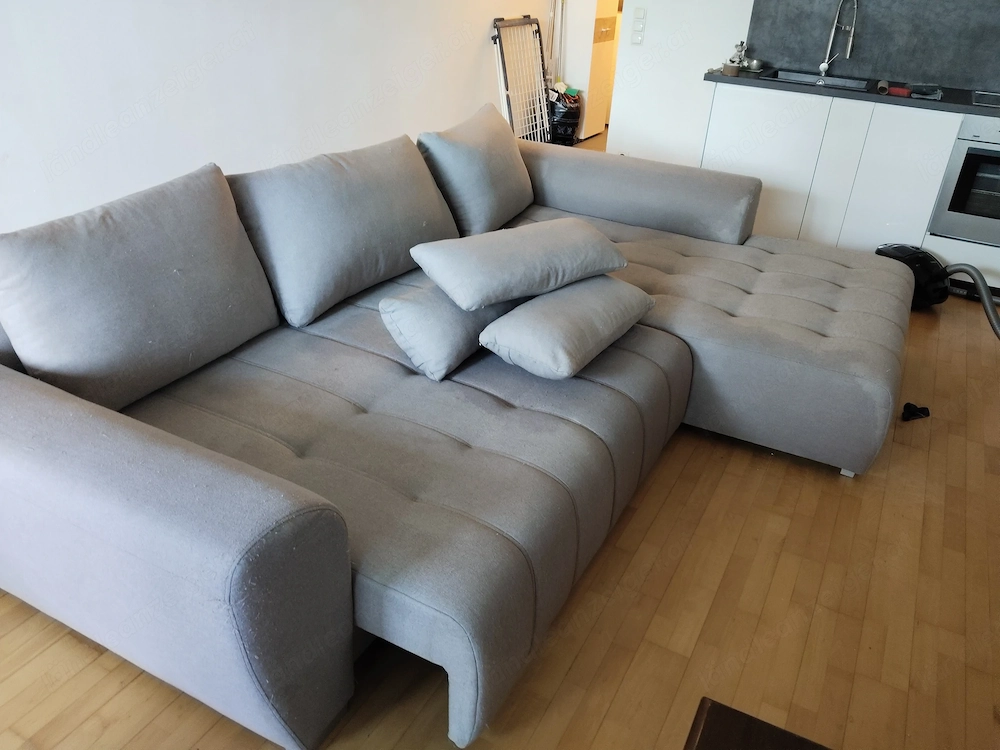 Couch  elektrisch ausziehbar 