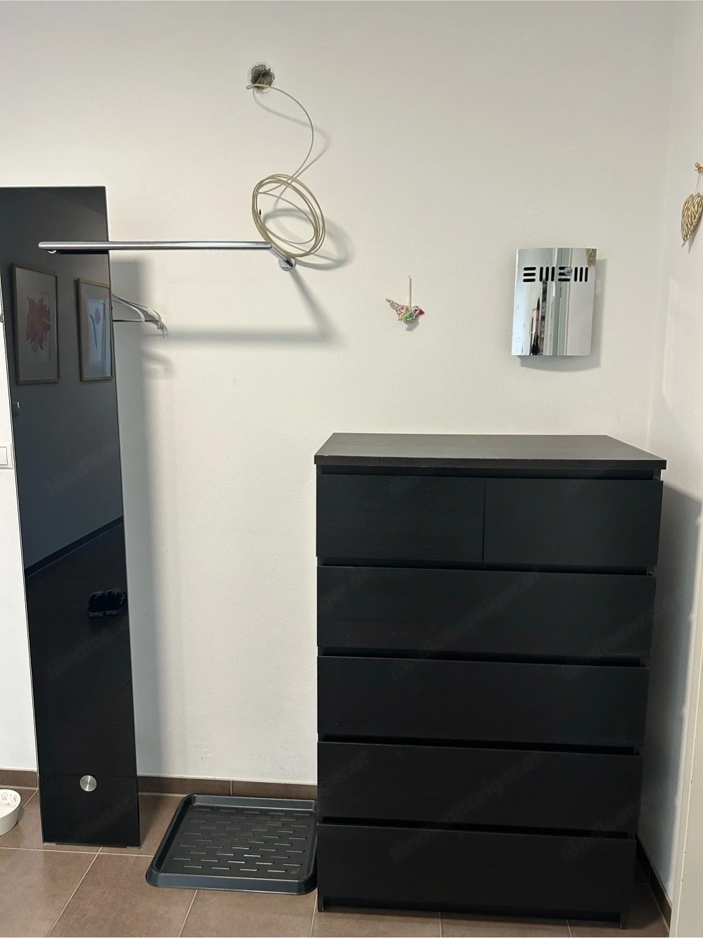 Ikea Garderobe zu verschenken