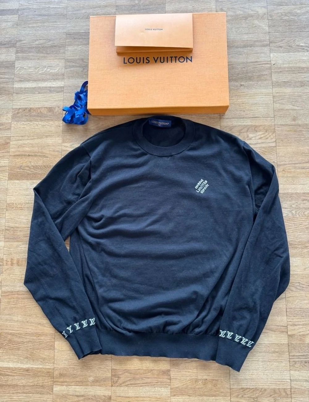 Original Louis Vuitton Pullover, Rechnung inklusive.