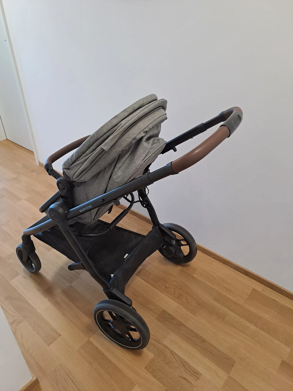 Maxi Cosi 3 in 1 Kinderwagen inkl. Fell Einsatz fur die Babyschale