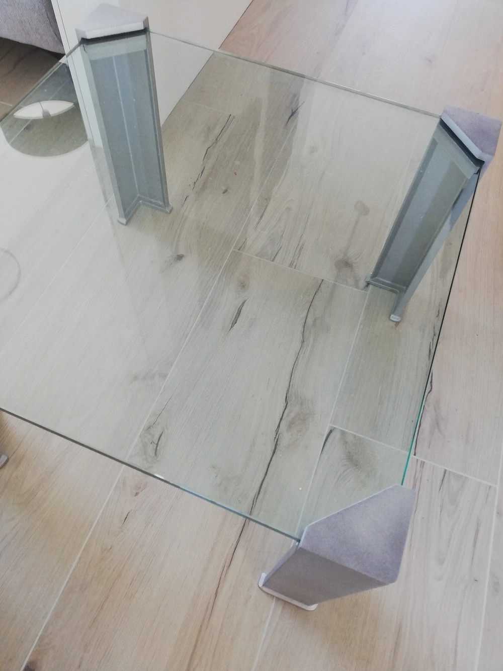 Couchtisch aus Glas 
