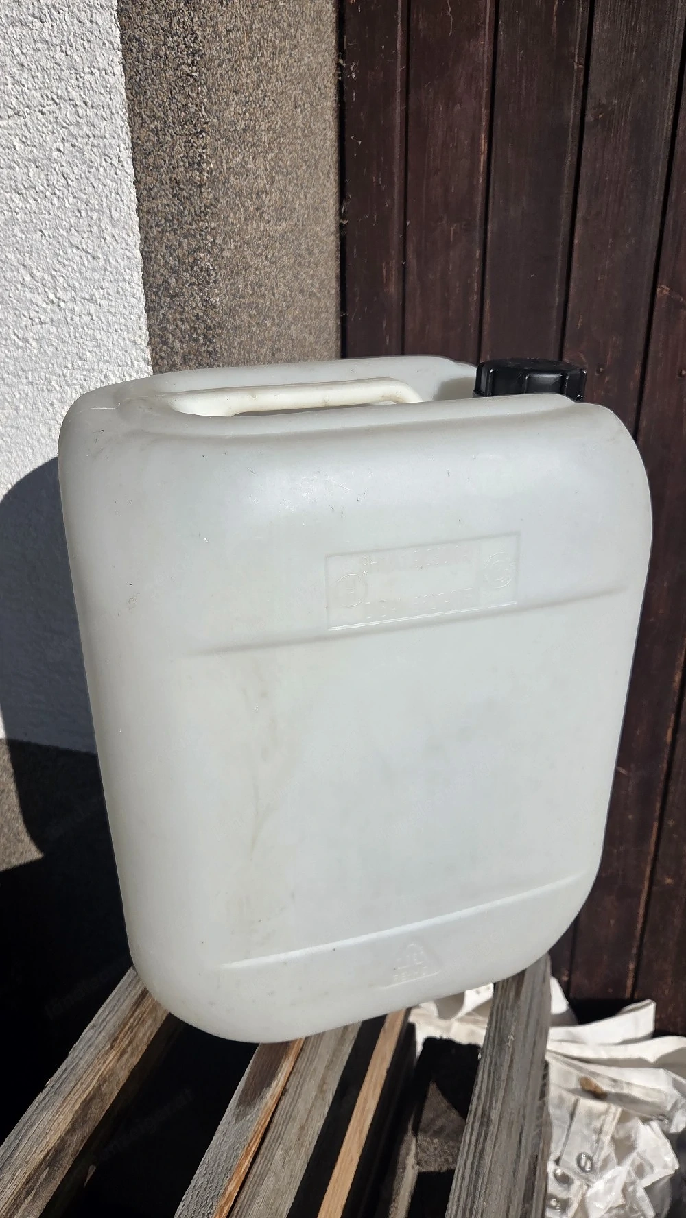 Kanister 30 Liter zu verschenken 