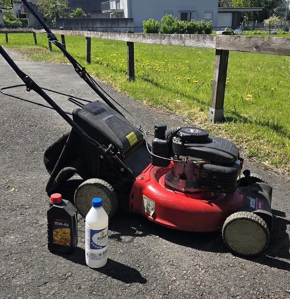 Benzinrasenmäher selbstfahrend