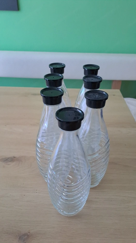 6x Sodastream 1L Glas Flaschen zu verkaufen währ es will nur Telefonisch erreichbar 0650 7104126 Da