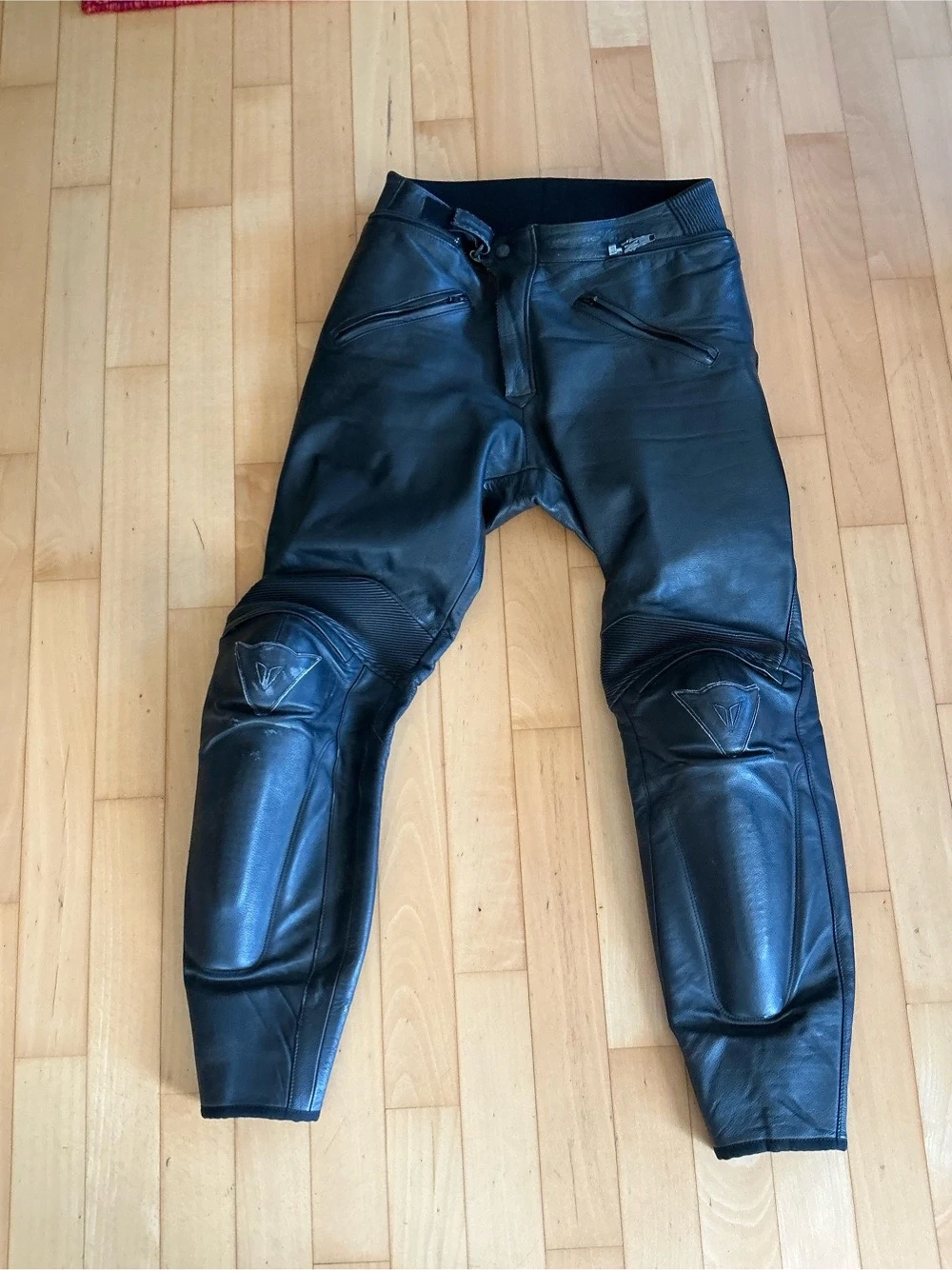 Motorradhose Leder Gr 48