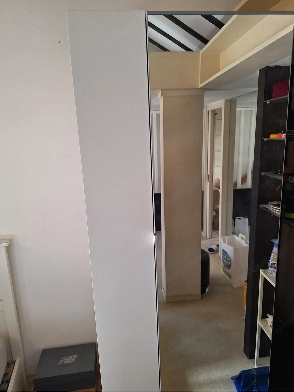 Kleiderschrank zu verschenken