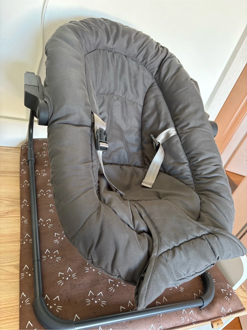 Bebeconfort Wippe, Neugeborenenaufsatz für Hochstuhl