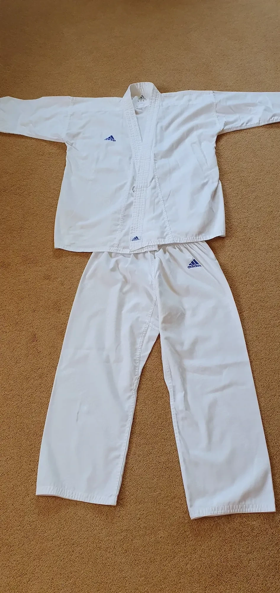 Karateanzug 160cm  Adidas