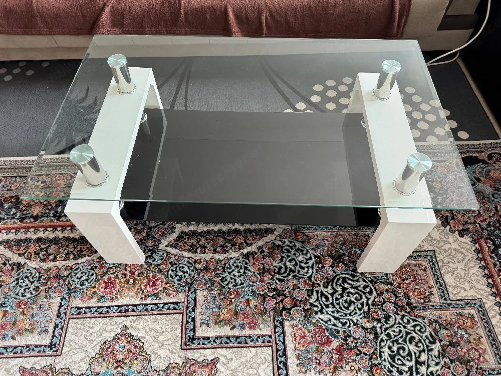 Moderner Couchtisch - Glas & Hochglanz Weiß