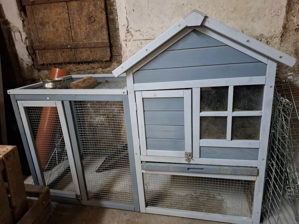 Hasenstall mit Gehege