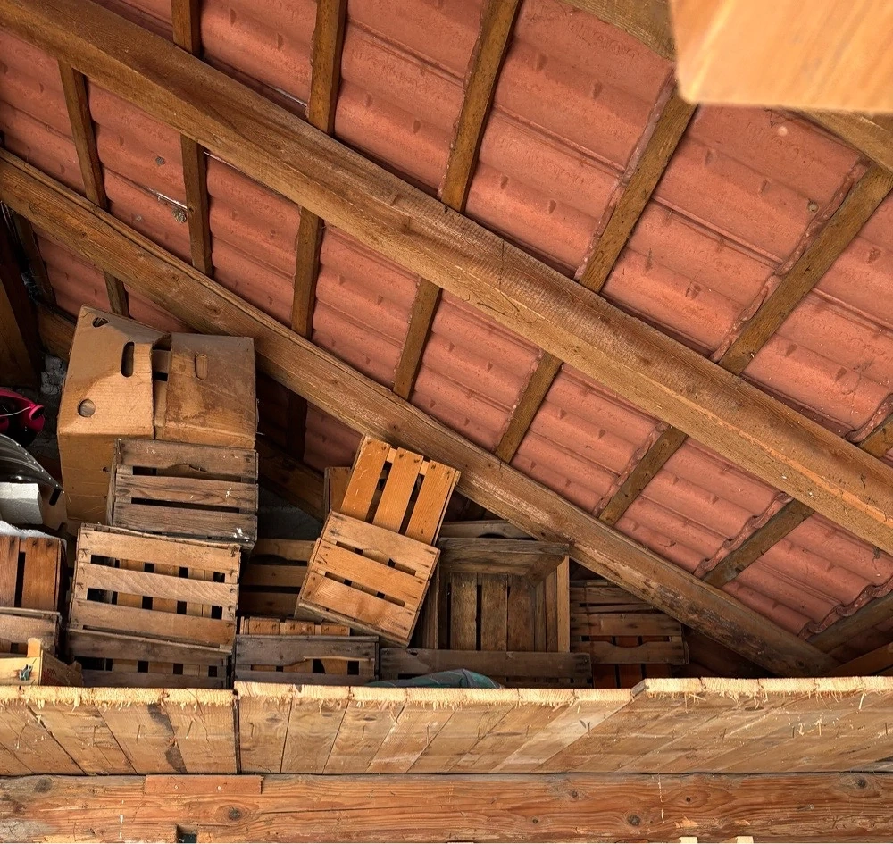 Verschenke alte Obstkisten