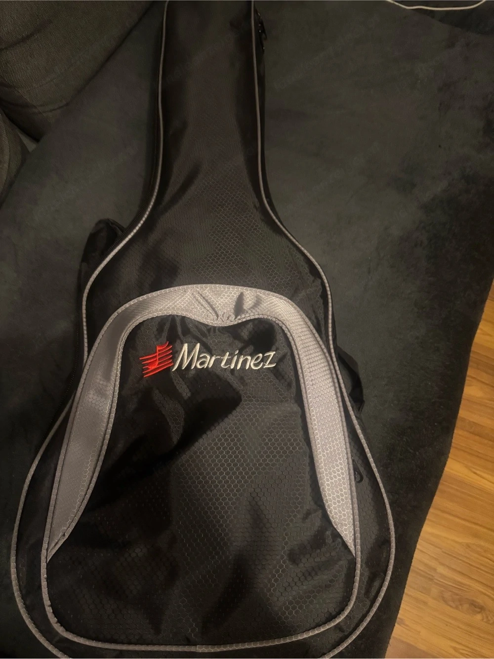 Guitar strung with SAVAREZ strings