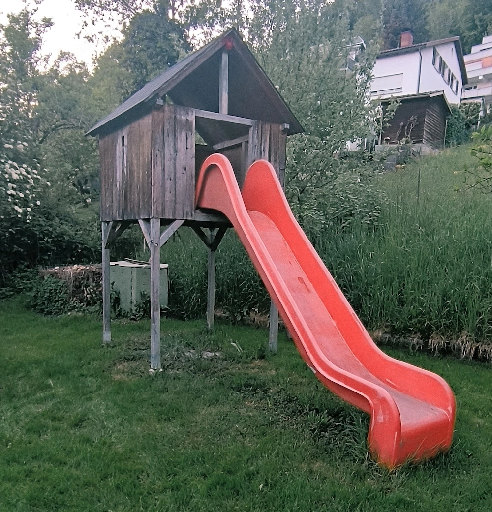 VERSCHENKE -> Spielturm mit Rutsche für Garten