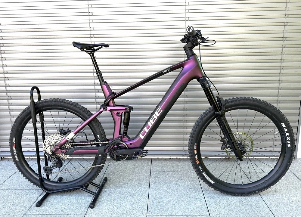 TOP! CUBE Carbon Fully E-Bike Bosch 750WH 27,5 Zoll