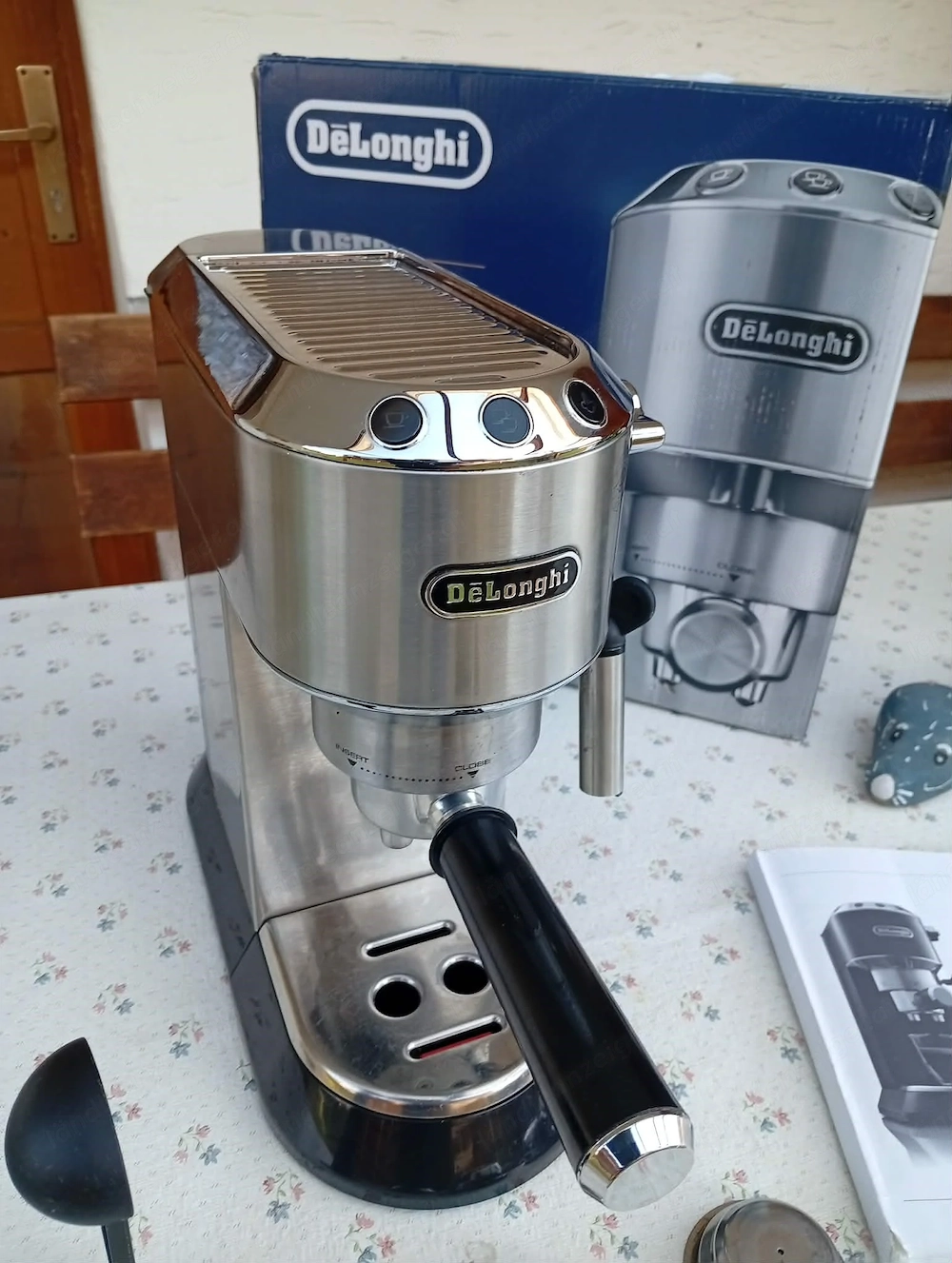 DE LONGHI EC685.M Dedica Style