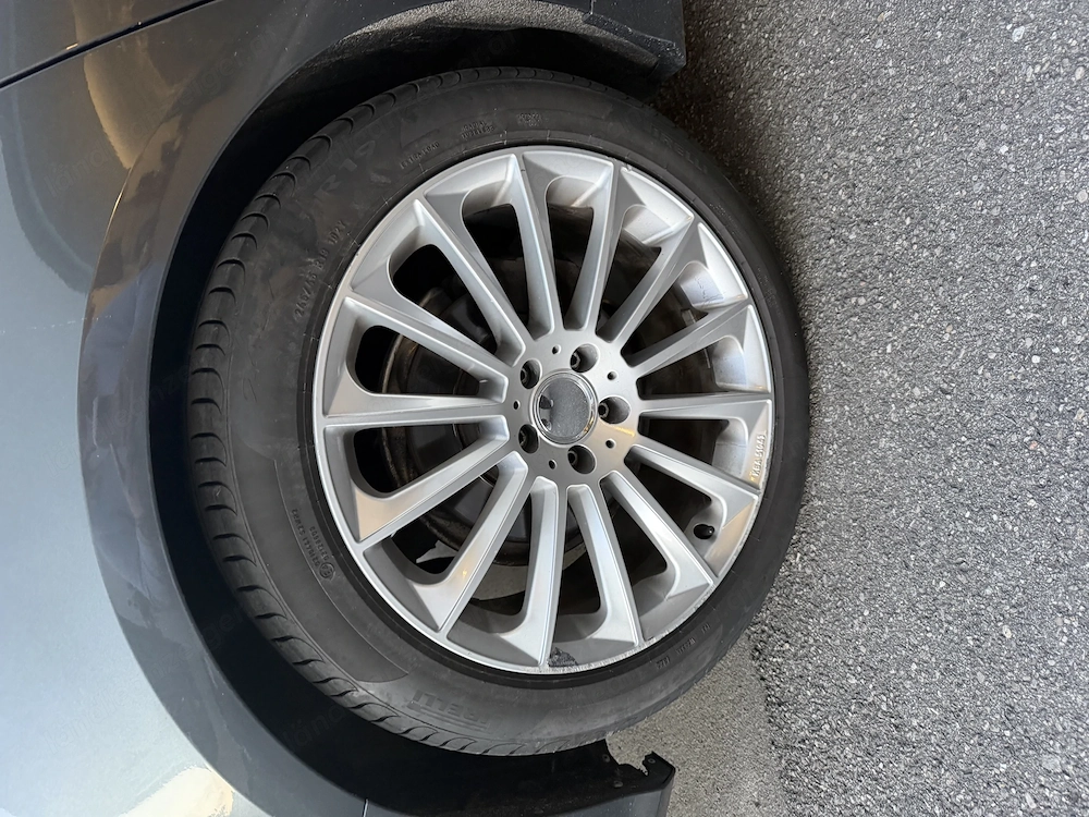 Sommerreifen 245 45 R19