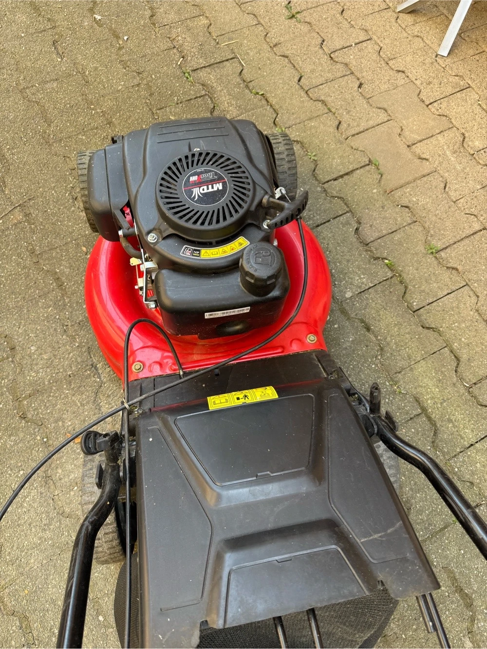 Rasenmäher mit Antrib 