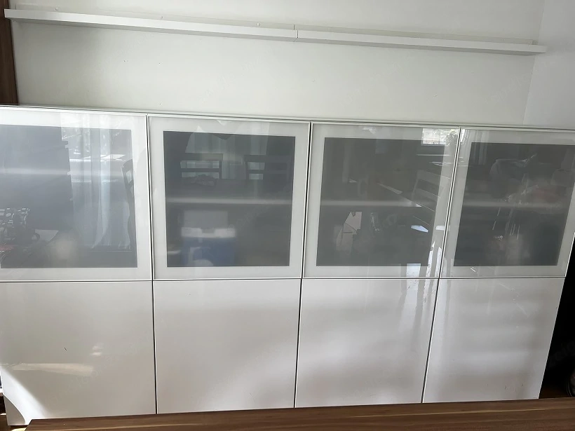 IKEA Besta Vitrinenschrank
