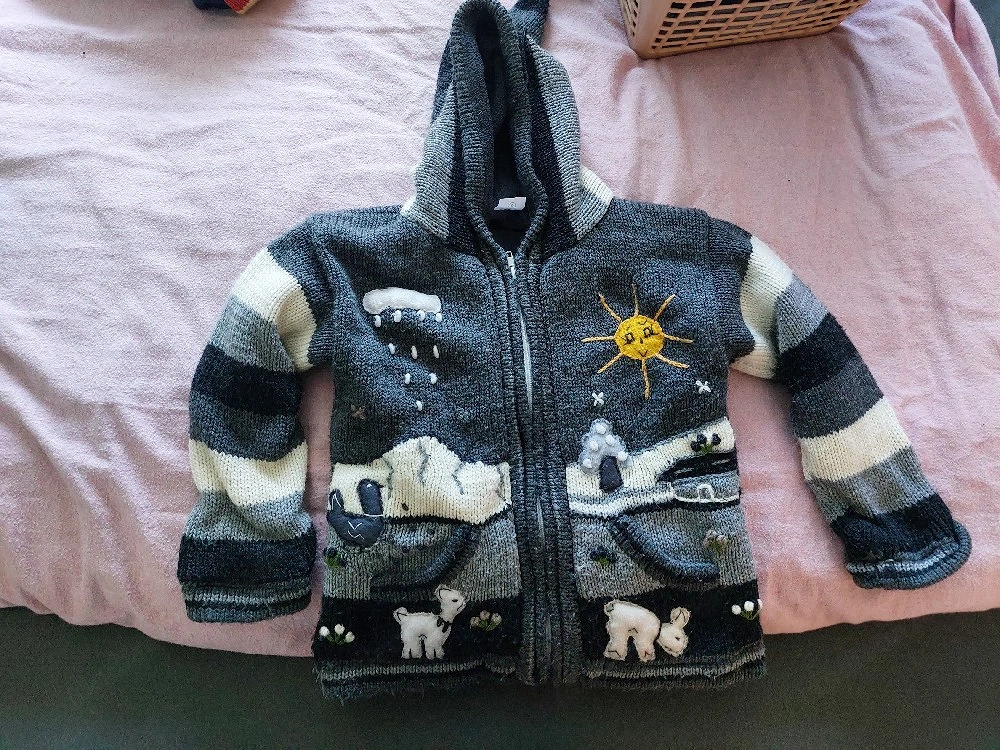 Gestrickte Kinder jacke