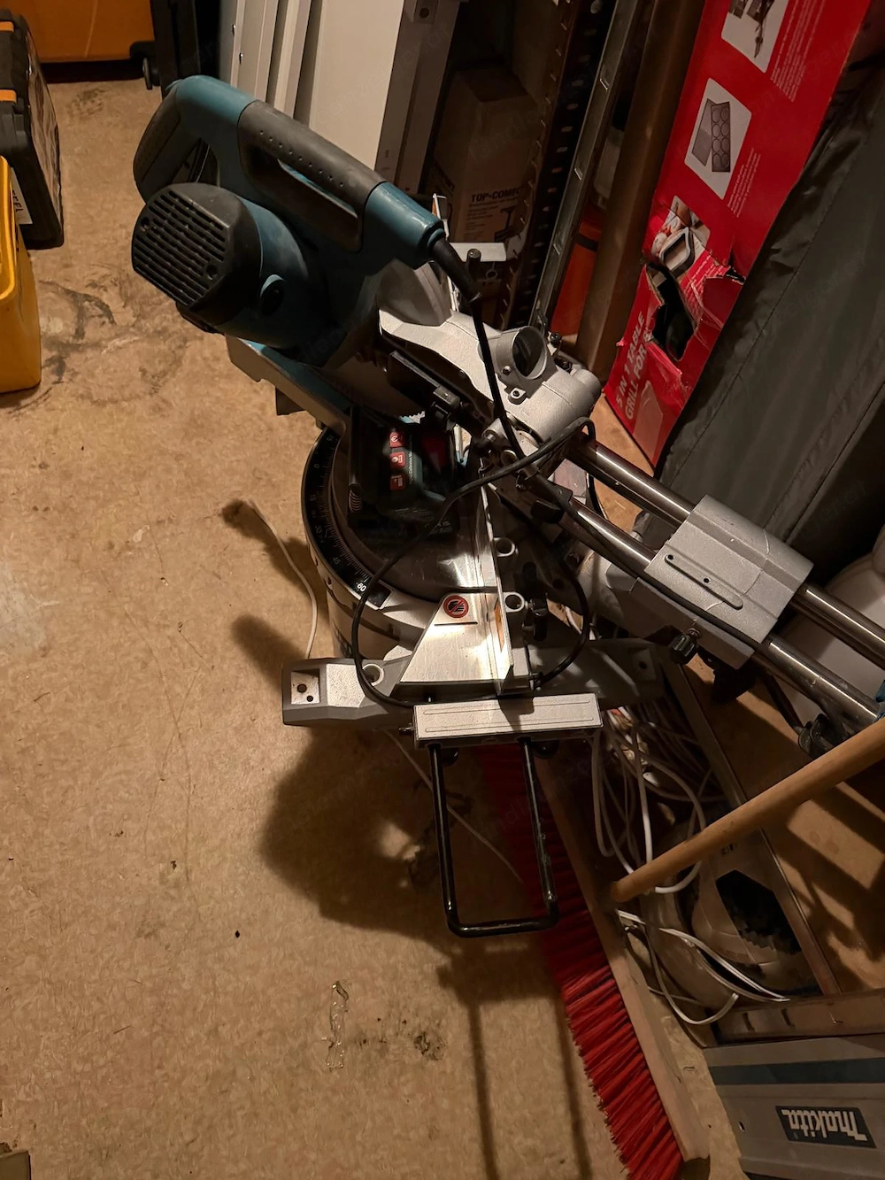 Diverse Handwerkzeuge & Maschinen (Hilti, Makita, Worxx)   VHB
