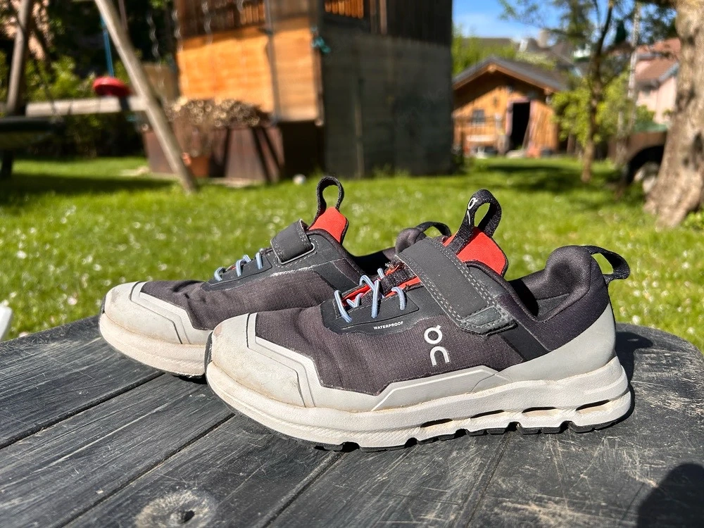 Sneaker Gr. 31 ON Clouds