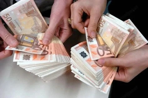 Wir bieten Kredite: Die Lösung für all Ihre Unternehmen und Projekte  Unser Finanzinstitut bietet se