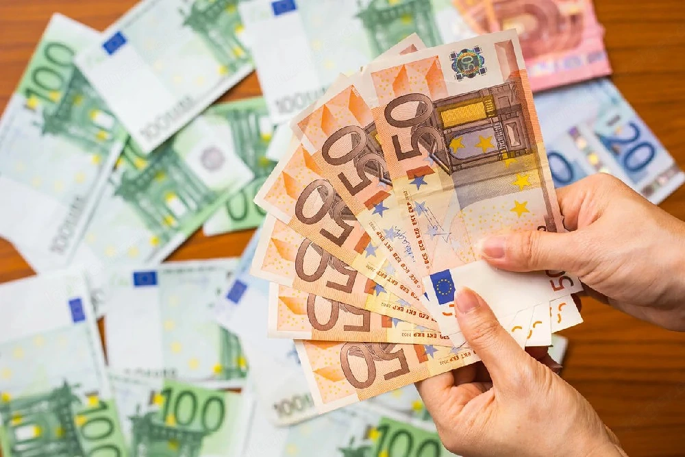 Wir bieten Kredite: die optimale Lösung für Ihre Projekte.