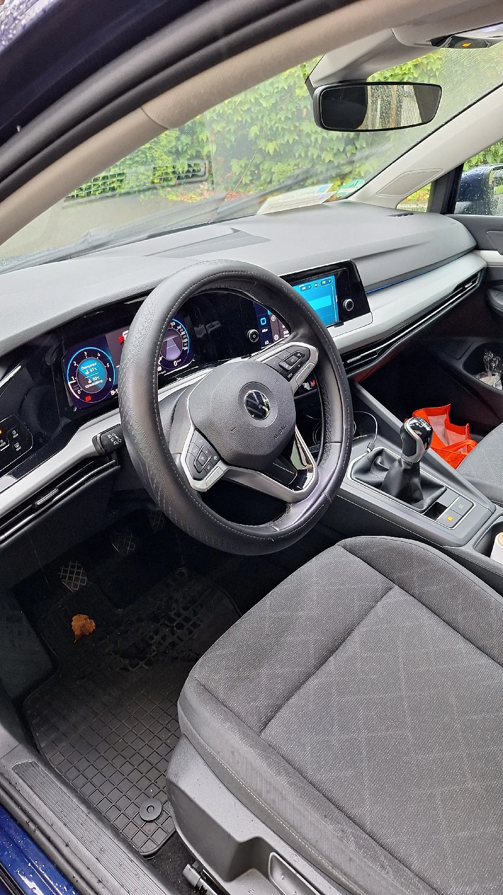 VW Golf 8 2.0 TDI 116PS - 21.12 2 km - Unfallfrei - 8x Alu + Service Neu