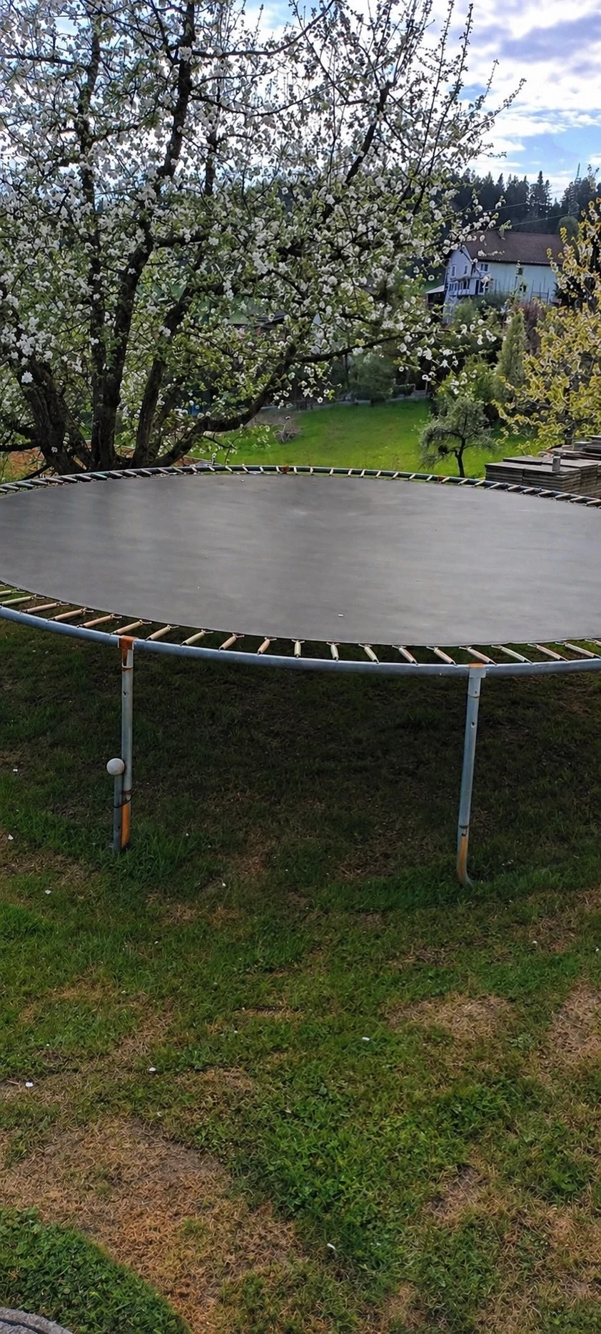 Großes Trampolin