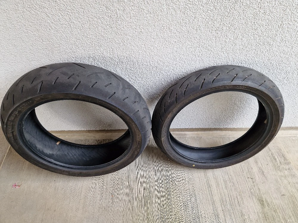 Dunlop Sportmax GPR-300 (ca. 3kkm)