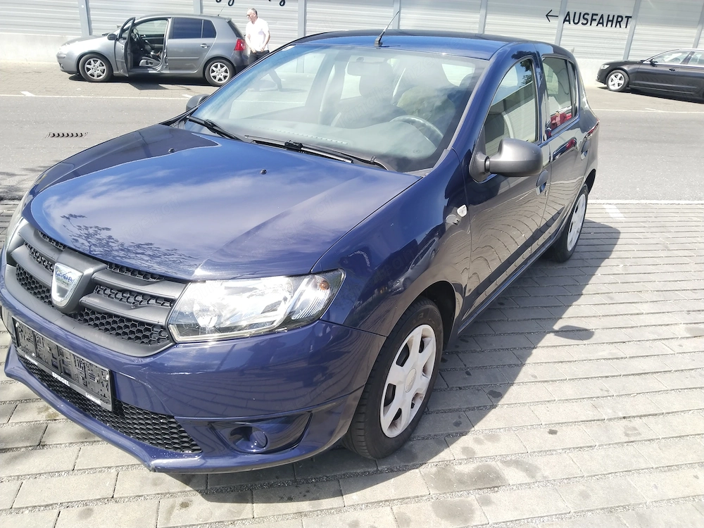 DACIA SANDERO Kleinwagen 06606999139