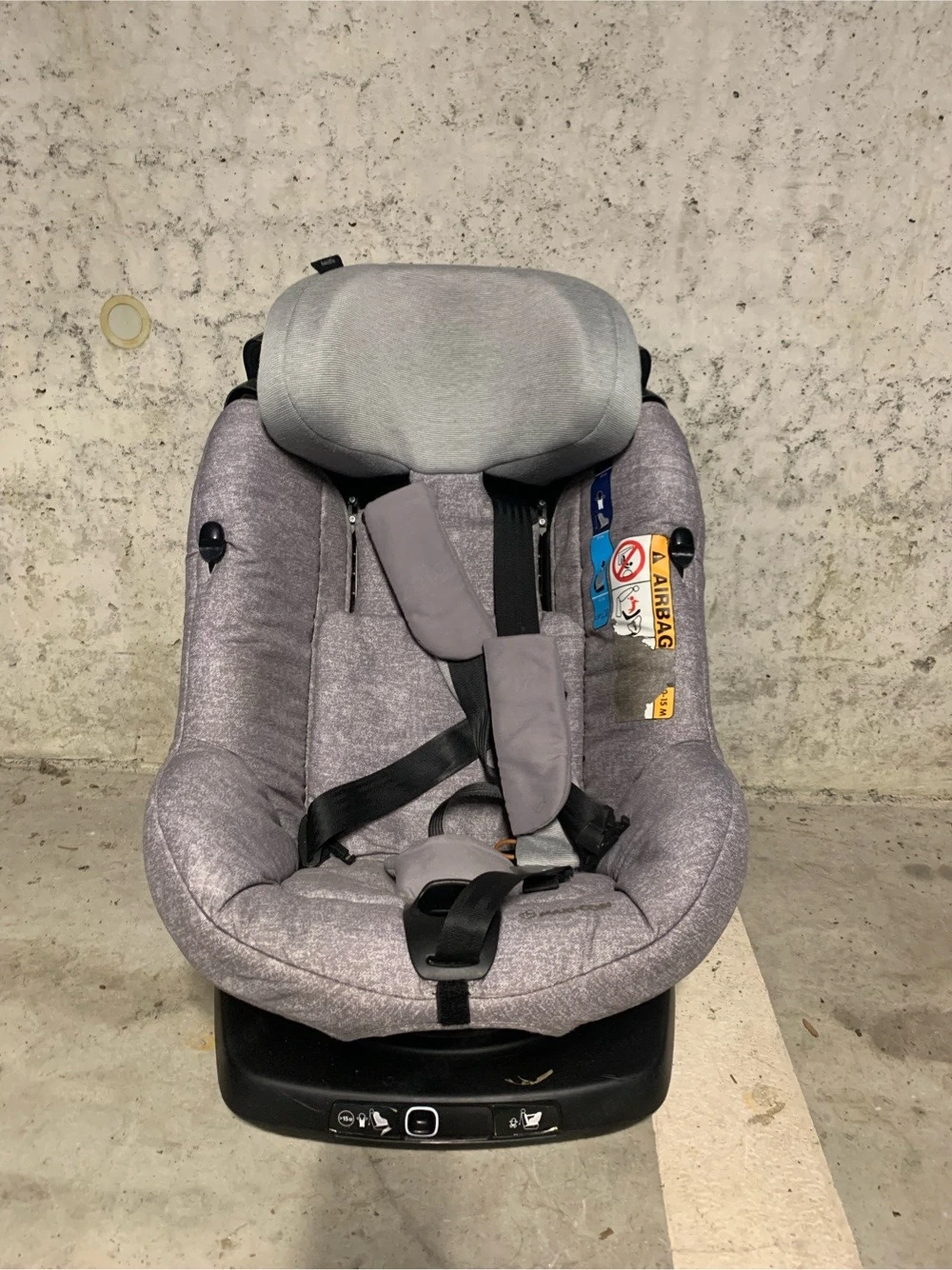 Baby Kleinkind Sitz zu verschenken