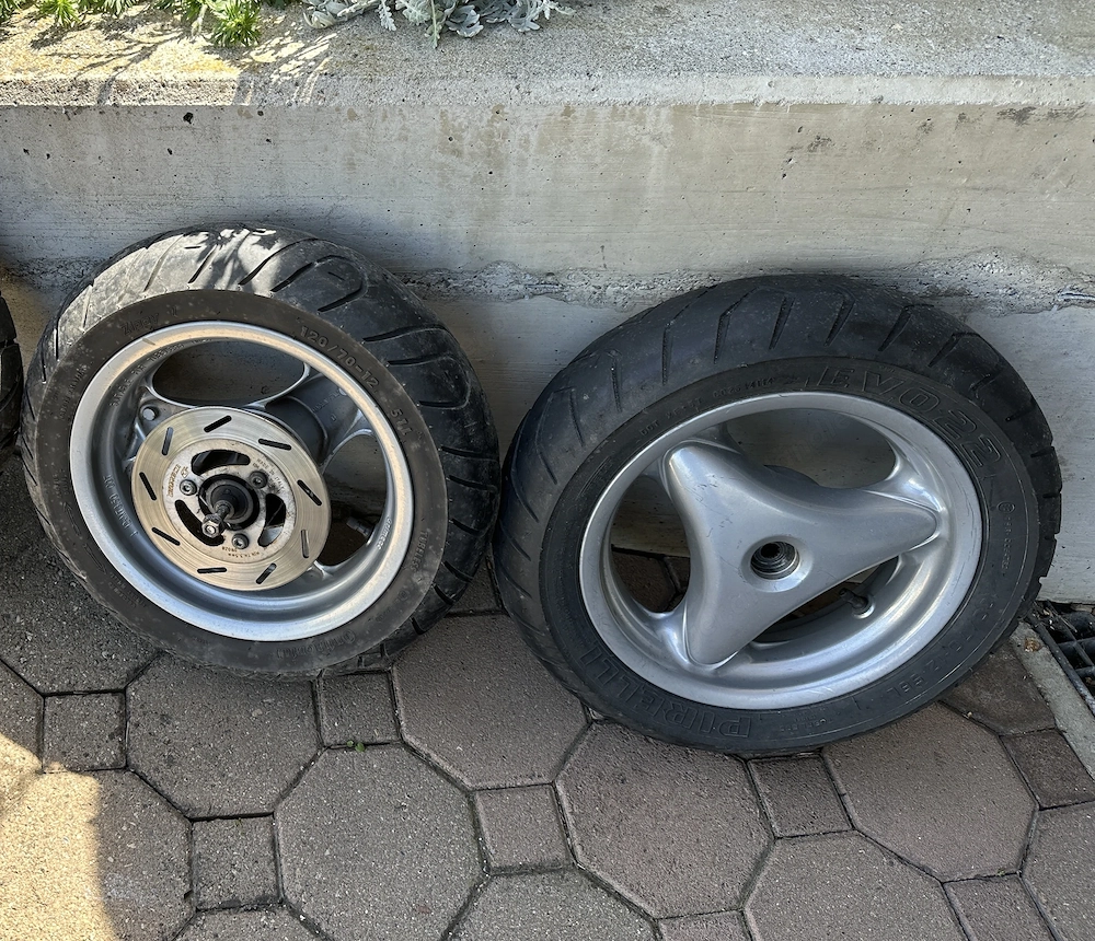 Roller Reifen-Yamaha Neos