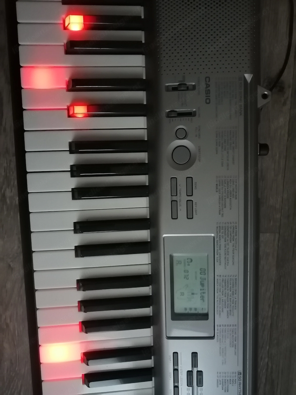 Sehr schönes Keyboard mit Tasten Lichter Funktion 