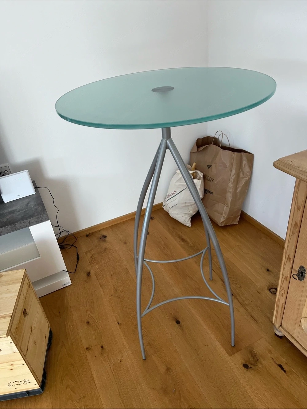 Stehtischle mit Glasplatte
