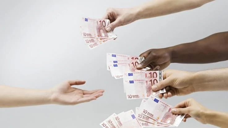 Wir bieten Kredite: und Investitionen mit sehr einfachen Konditionen für alle in Österreich