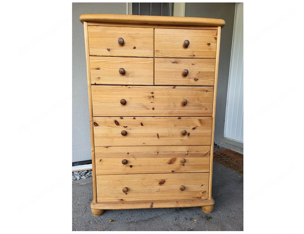 Schubladenschrank Massiv kann gratis abgeholt werden