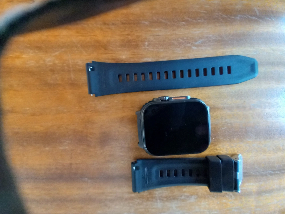 Smartwatches im schützenden und sportlichen Stil (Smart Watch) Model  SW05