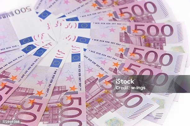 Wir bieten Kredite: und Investitionen von 10.000   bis 97.000.000   an