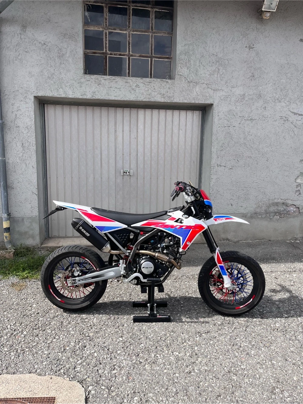 Fantic XMF 125 Performance Supermoto 