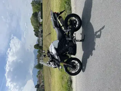 Triumph Explorer 1200 Weiß