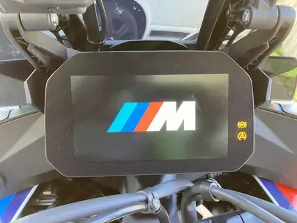 BMW M 1000 xr