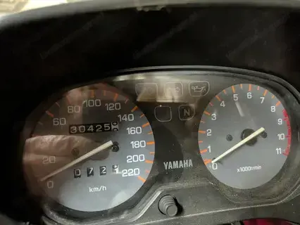 YAMAHA Diversion 600 - 4 Zylinder - Motorrad 