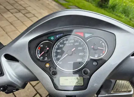 Honda SH 300i Roller