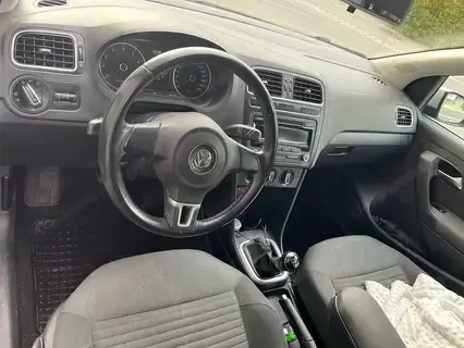 VW Cross Polo schwarz