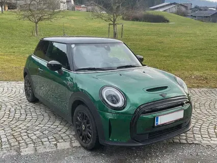 Voll elektrischer MINI Cooper SE   Leasingübernahme   Laufzeit bis November 2027