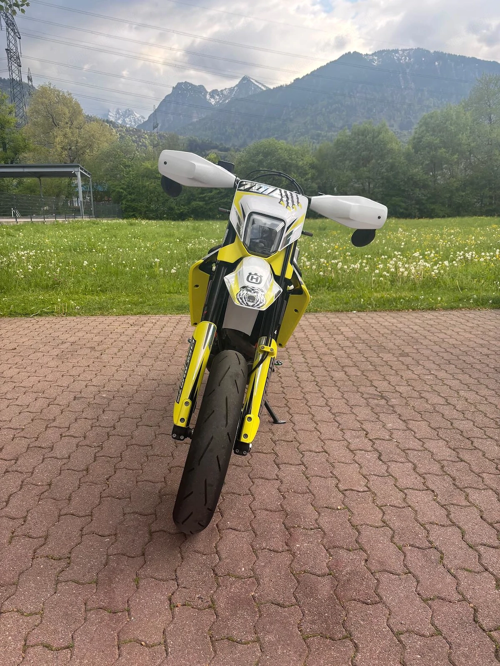 Husqvarna 701 Supermoto 2022