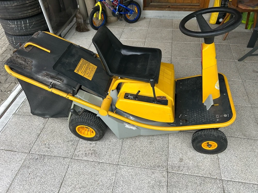 Rasentraktor Aufsitzmäher Rasenmäher