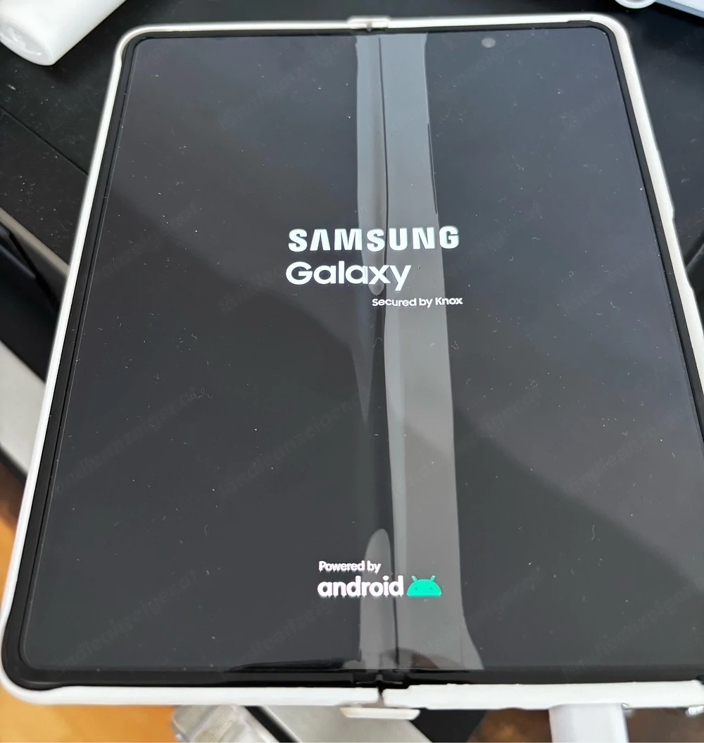 samsung z Fold 3