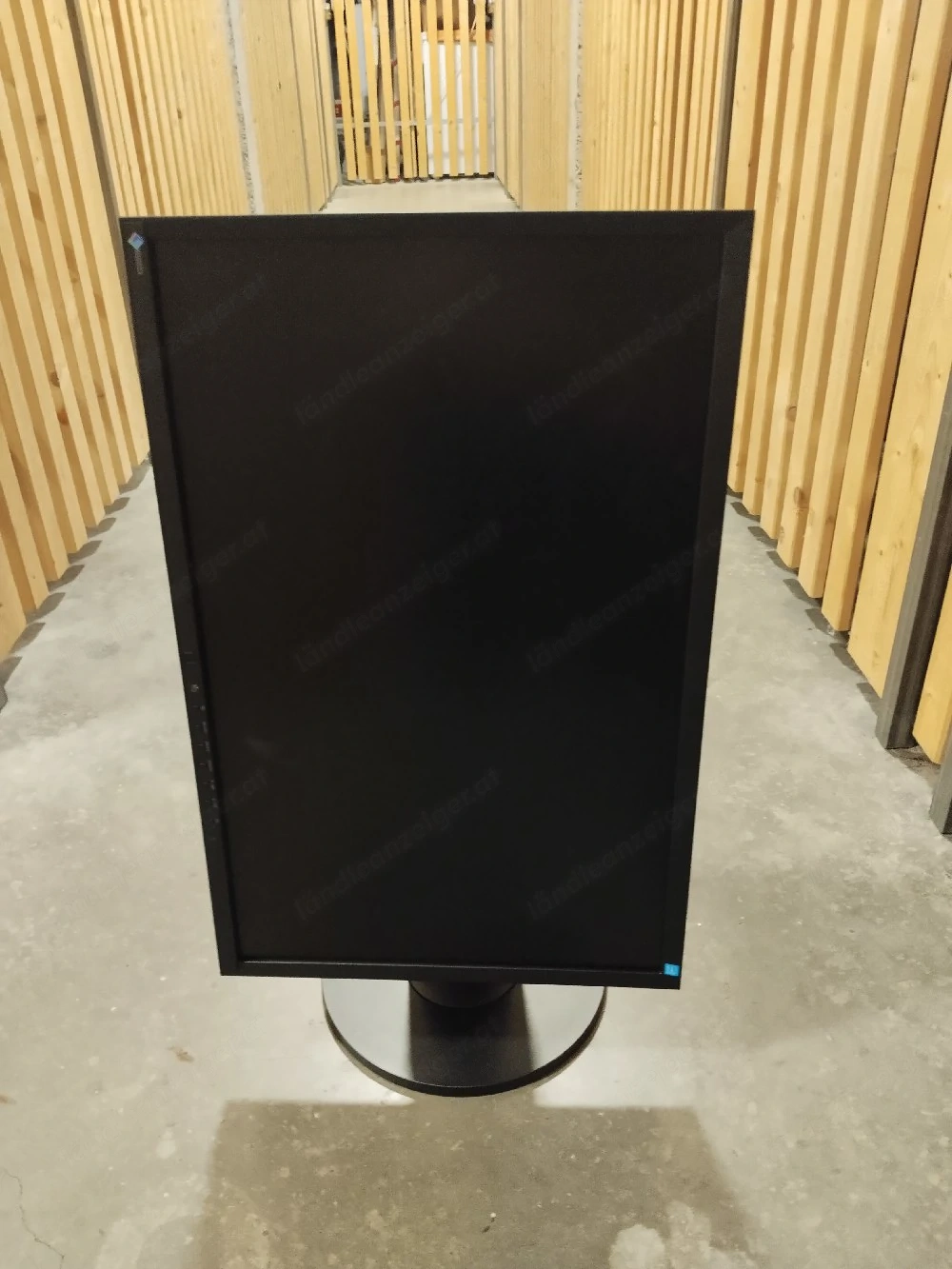 monitor monitor